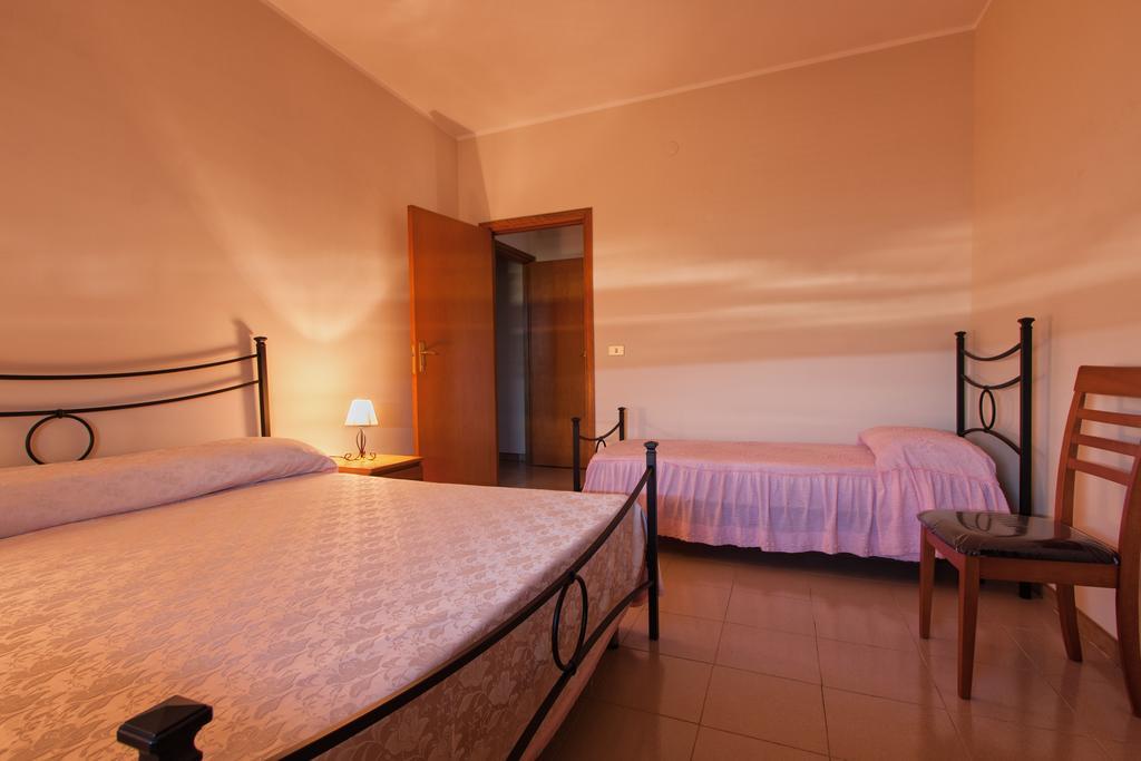 Joanne B&B Canicattini Bagni Habitación foto