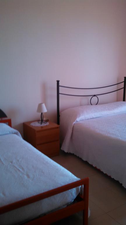 Joanne B&B Canicattini Bagni Habitación foto