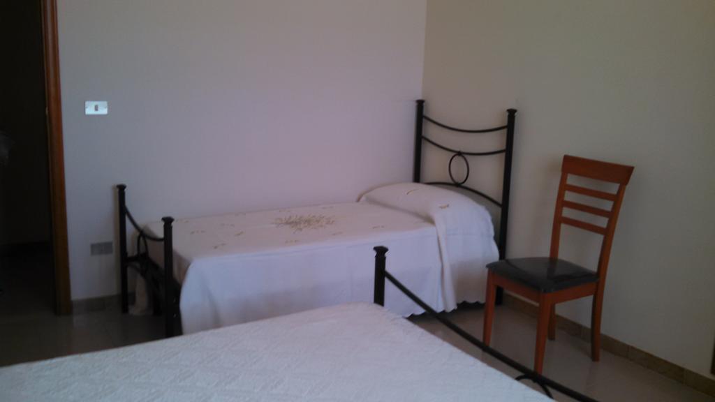 Joanne B&B Canicattini Bagni Habitación foto